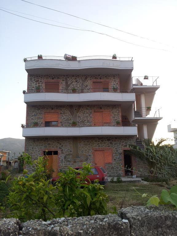 Velaj Apartments Orikum Habitación foto