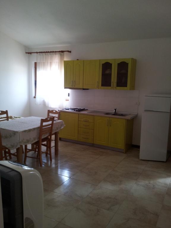 Velaj Apartments Orikum Habitación foto